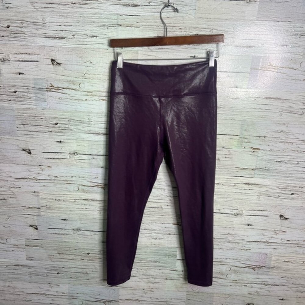 ZYIA Active Cropped Purple Leggings shiny size 6-8